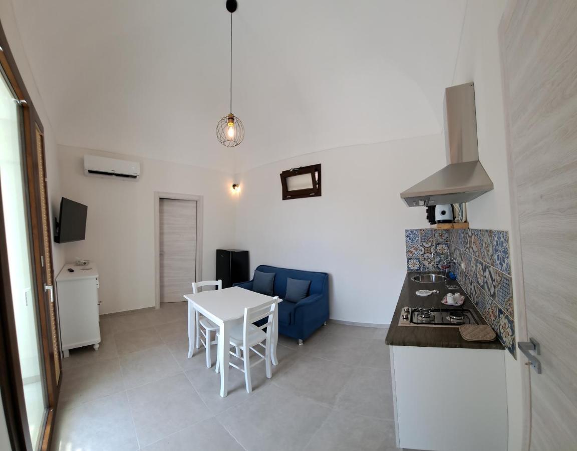 Claudette Apartments Marsala Rum bild
